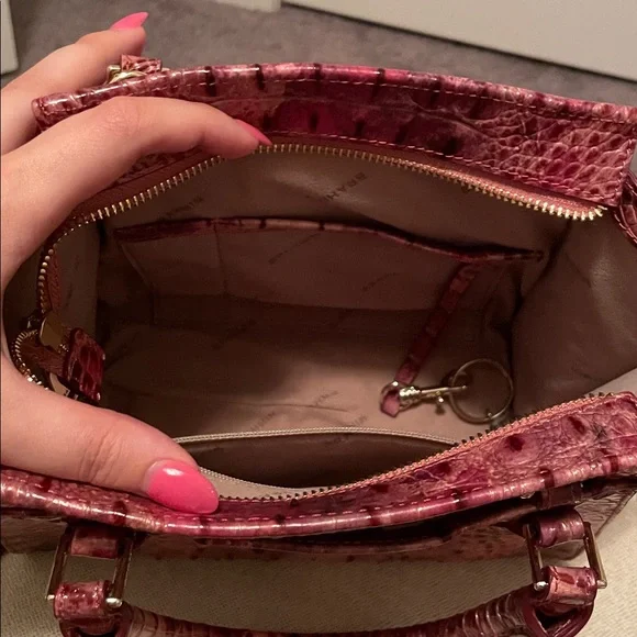 BRAHMIN MINI PRISCILLA IN WISTERIA MELBOURNE
**NEW WITH TAGS** **RARE** - Picture 10 of 11